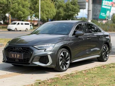 Audi A3, 2023 г., серебристый / серый, 25 900 км Audi A3, 2023 г., серебристый / серый, 30 000 км