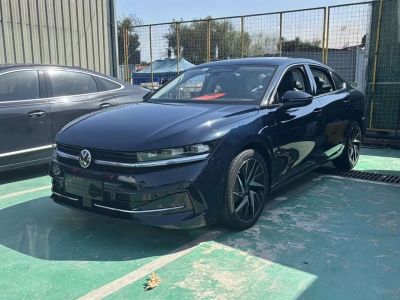 Volkswagen Magotan, 2024 г., синий, 2 300 км Volkswagen Magotan 2024 380TSI DSG комплектация «Суприм»