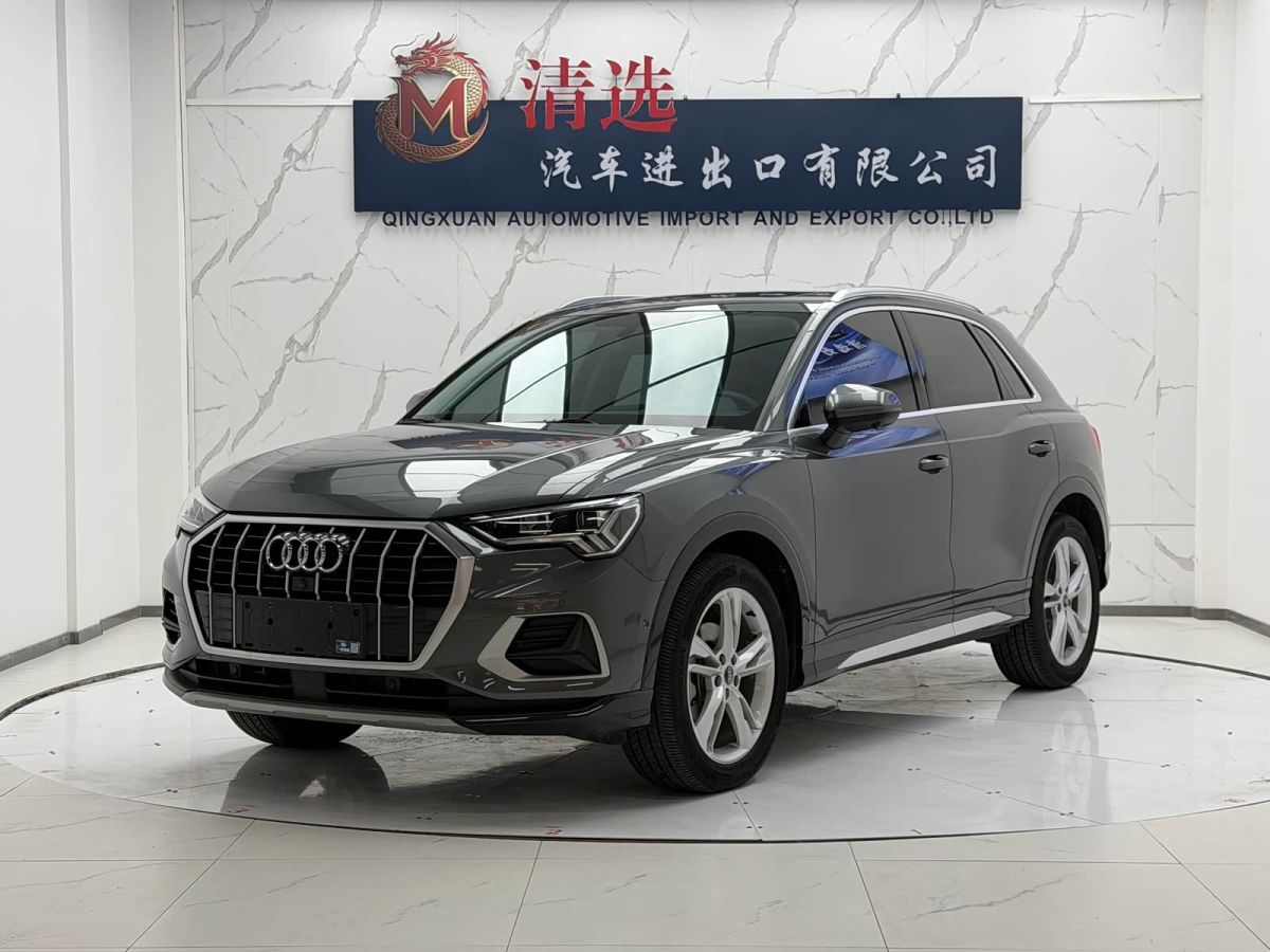 Audi 奥迪Q3, 2022 г., серебристый / серый, 67 000 км