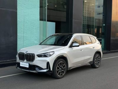 BMW X1, 2024 г., белый, 39 000 км BMW X1 2023 sDrive25Li X设计套装
