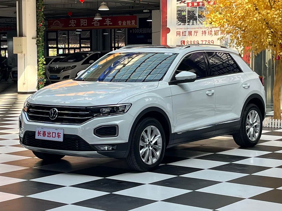 Volkswagen T-Roc 2021 280TSI DSG одна ведущая ось Комфорт Чжилянь версия