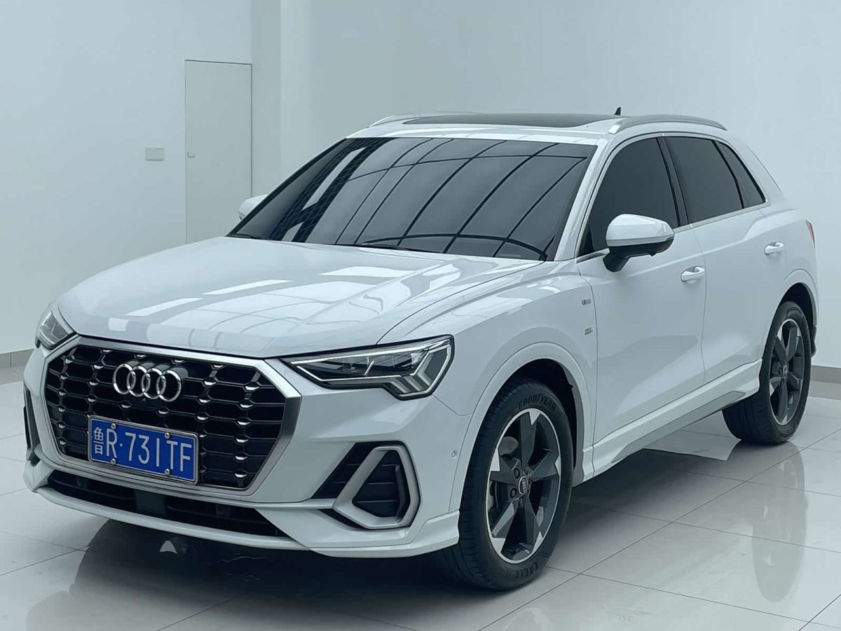Audi 奥迪Q3, 2023 г., белый, 39 000 км