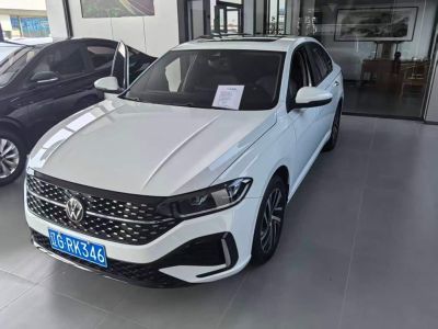 Volkswagen Lavida, 2024 г., белый, 15 000 км Volkswagen Lavida 2023 1.5L автомат исполнение «Звёздное небо» пять миллионов версия