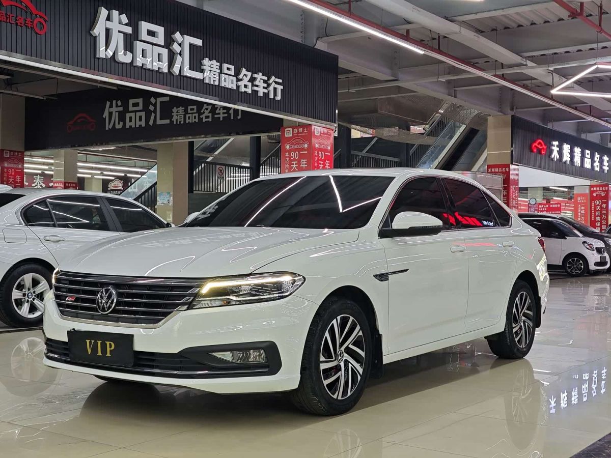 Volkswagen Lavida, 2022 г., белый, 61 000 км Volkswagen Lavida 2022 280TSI DSG Комфорт