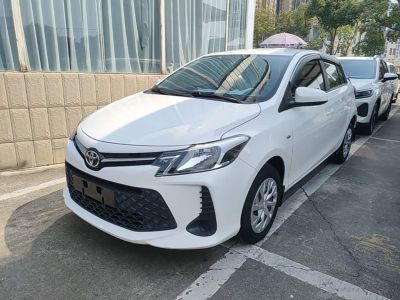 Toyota Levin, 2024 г., белый, 43 100 км Toyota 威驰FS, 2021 г., белый, 34 600 км