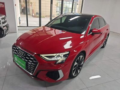 Audi A3, 2022 г., красный / фиолетовый, 49 000 км Audi A3, 2022 г., красный / фиолетовый, 78 700 км