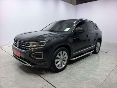 Volkswagen Tayron, 2021 г., серебристый / серый, 80 000 км Volkswagen Tayron 2020 330TSI одна ведущая ось комплектация «Люкс Чжилянь» Pro