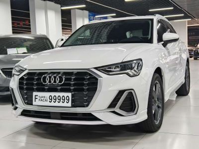 Audi Q3, 2022 г., белый, 67 000 км Audi 奥迪Q3, 2022 г., белый, 73 000 км