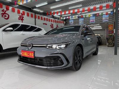 Volkswagen Golf, 2024 г., белый, 55 500 км Volkswagen Golf 2023 обновлённая версия 280TSI DSG R-Line