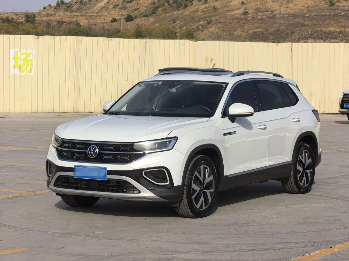 Volkswagen Tayron 2023 330TSI одна ведущая ось комплектация «Люкс Plus», исполнение «Цзиньцзе»