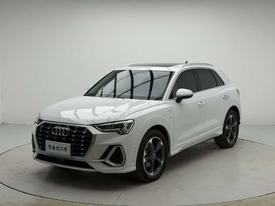 Audi Q3, 2022 г., белый, 28 000 км Audi 奥迪Q3, 2022 г., белый, 31 000 км