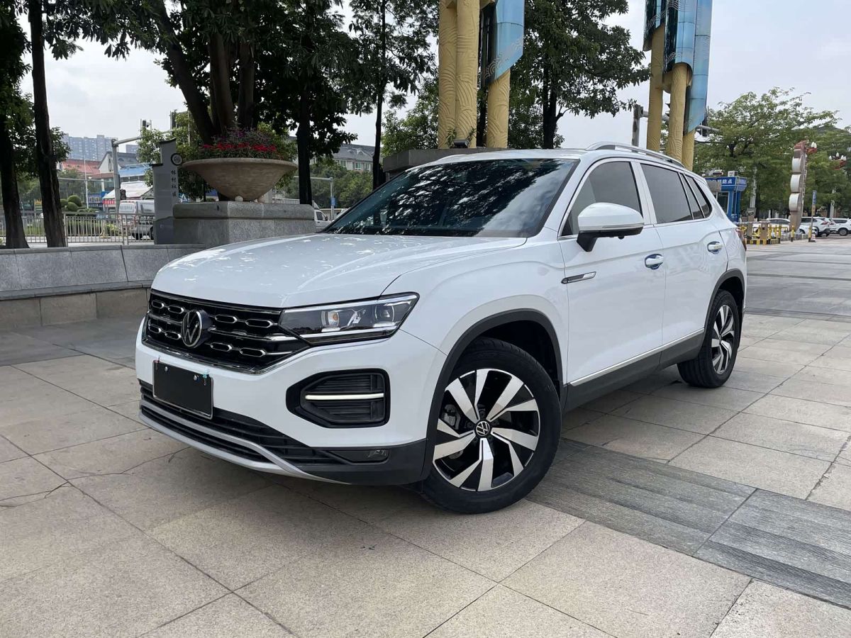 Volkswagen Tayron 2022 330TSI одна ведущая ось комплектация «Люкс Чжилянь»