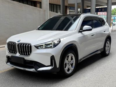 BMW X1, 2024 г., белый, 39 000 км BMW X1 2023 sDrive20Li X设计套装