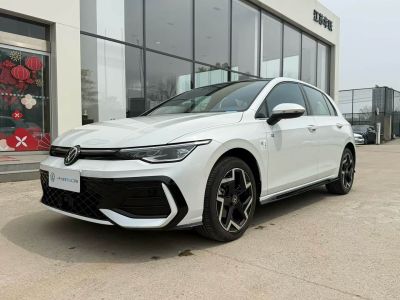 Volkswagen Golf, 2025 г., белый, 2 100 км Volkswagen Golf 2025 обновлённая версия 300TSI R-Line