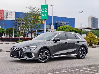 Audi A3, 2023 г., серебристый / серый, 25 900 км Audi A3, 2023 г., серебристый / серый, 27 000 км