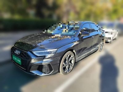 Audi A3, 2023 г., серебристый / серый, 25 900 км Audi A3, 2023 г., серебристый / серый, 31 600 км