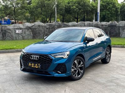 Audi 奥迪Q3 Sportback, 2023 г., синий, 50 000 км