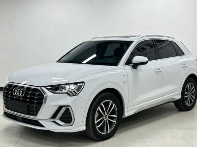 Audi Q3, 2022 г., белый, 18 000 км Audi 奥迪Q3, 2022 г., белый, 18 000 км
