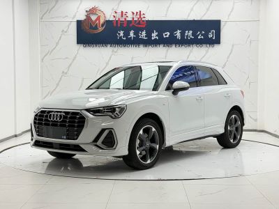 Audi Q3, 2023 г., белый, 21 000 км Audi 奥迪Q3, 2023 г., белый, 24 000 км