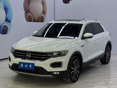 Volkswagen T-Roc, 2023 г., белый, 35 000 км Volkswagen T-Roc 2022 280TSI DSG одна ведущая ось Комфорт PLUS
