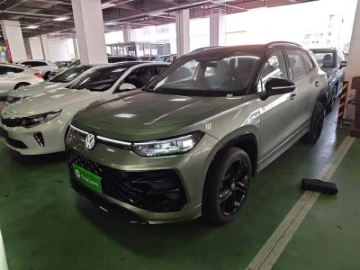 Volkswagen Tayron, 2025 г., зелёный, 1 300 км Volkswagen Tayron 2025 Tayron L 380TSI полный привод комплектация «Люкс», пакет Easy