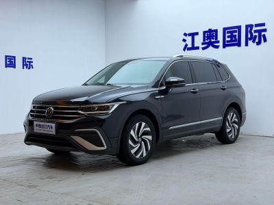 Volkswagen Tiguan L 2023 280TSI автомат одна ведущая ось ограниченная серия «Чаочуан»