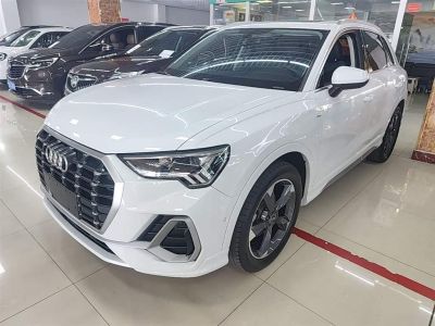Audi Q3, 2021 г., белый, 61 000 км Audi 奥迪Q3, 2021 г., белый, 61 300 км