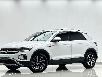 Volkswagen T-Roc, 2022 г., чёрный, 39 000 км Volkswagen T-Roc 2023 280TSI DSG одна ведущая ось Шигуан версия