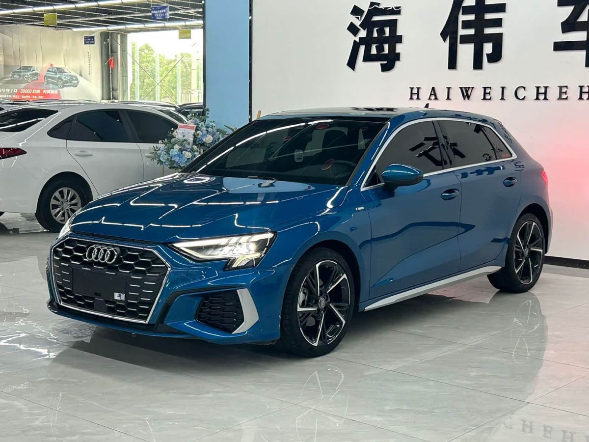 Audi A3, 2022 г., синий, 42 000 км