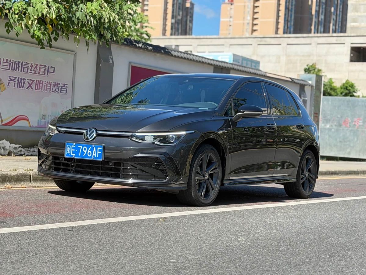 Volkswagen Golf, 2022 г., чёрный, 40 000 км Volkswagen Golf 2021 280TSI DSG R-Line