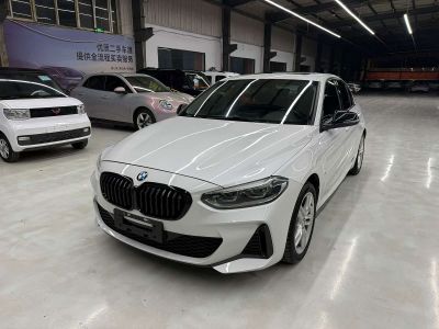 BMW 1 серия 2021 120i пакет M Sport, исполнение «Ночь»