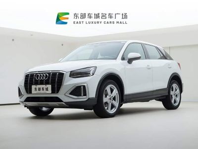 Audi Q2L, 2022 г., белый, 43 200 км Audi 奥迪Q2L, 2022 г., белый, 46 000 км