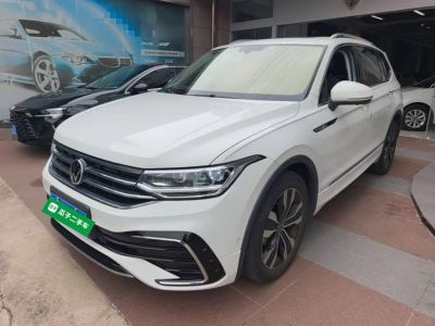 Volkswagen Tiguan L, 2022 г., белый, 28 600 км Volkswagen Tiguan L 2022 330TSI автомат одна ведущая ось R-Line комплектация «Юэсян»