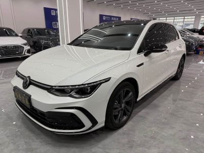 Volkswagen Golf, 2023 г., белый, 14 000 км Volkswagen Golf 2023 280TSI DSG R-Line