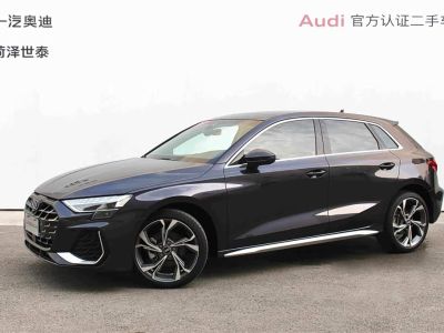 Audi A3, 2025 г., красный / фиолетовый, 21 100 км Audi A3, 2025 г., красный / фиолетовый, 3 900 км