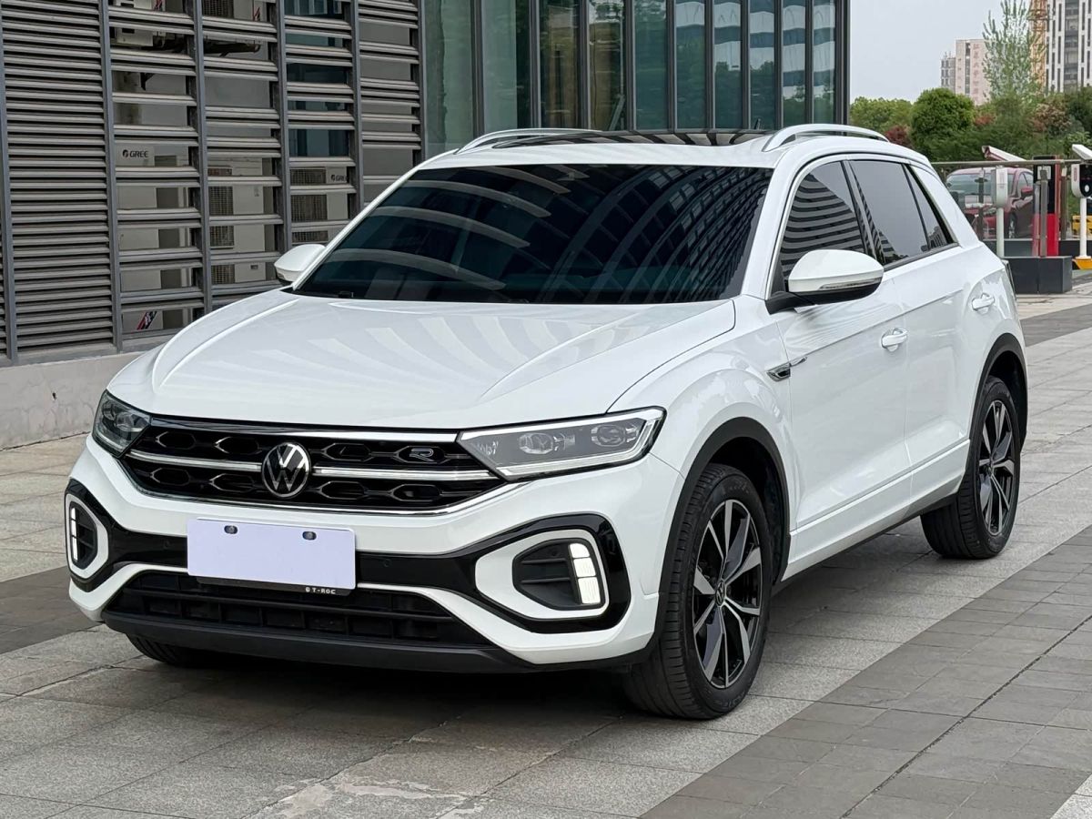 Volkswagen T-Roc, 2025 г., белый, 22 000 км Volkswagen T-Roc 2025 300TSI DSG одна ведущая ось Чэньгуан версия