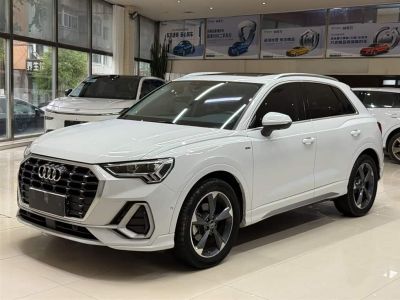 Audi Q3, 2023 г., белый, 77 000 км Audi 奥迪Q3, 2023 г., белый, 9 000 км