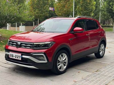 Volkswagen T-Cross, 2021 г., красный / фиолетовый, 37 000 км Volkswagen T-Cross 2021 280TSI DSG Комфорт