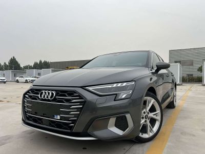 Audi A3, 2024 г., серебристый / серый, 21 100 км Audi A3, 2024 г., серебристый / серый, 27 000 км