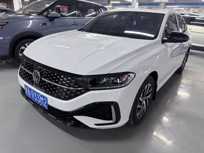 Volkswagen Lavida, 2025 г., чёрный, 28 500 км Volkswagen Lavida 2026 300TSI DSG комплектация «Маньи»