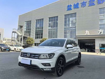 Volkswagen Tiguan L, 2021 г., белый, 58 000 км Volkswagen Tiguan L 2021 330TSI автомат одна ведущая ось Комфорт версия