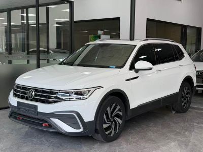 Volkswagen Tiguan L, 2021 г., чёрный, 31 900 км Volkswagen Tiguan L 2023 280TSI автомат одна ведущая ось ограниченная серия «Чаочуан»