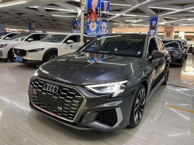 Audi A3, 2023 г., серебристый / серый, 25 000 км