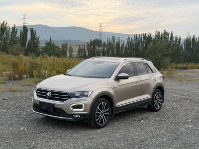Volkswagen T-Roc, 2022 г., чёрный, 39 000 км Volkswagen T-Roc 2021 280TSI DSG одна ведущая ось Элита Чжилянь версия