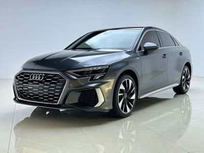 Audi A3, 2024 г., серебристый / серый, 21 100 км Audi A3, 2024 г., серебристый / серый, 33 400 км