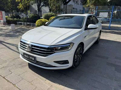 Volkswagen Sagitar, 2022 г., белый, 60 000 км Volkswagen Sagitar 2021 280TSI DSG комплектация «Люкс Чжилянь»