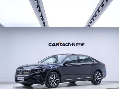 Volkswagen Passat, 2024 г., чёрный, 39 000 км Volkswagen Passat 2025 исполнение «Чучжун» 380TSI комплектация «Лунтэн»
