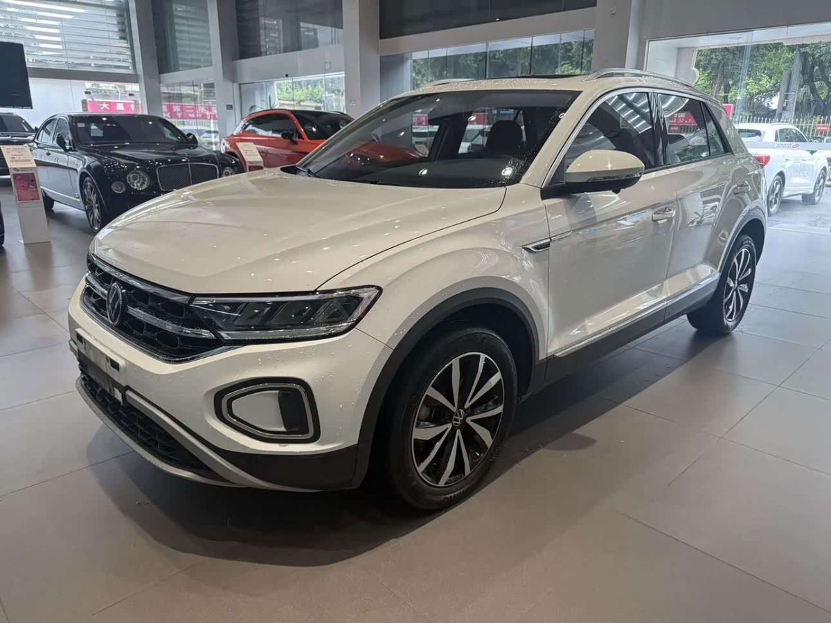 Volkswagen T-Roc 2023 280TSI DSG одна ведущая ось Шигуан версия