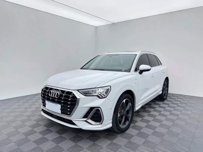Audi Q3, 2022 г., белый, 18 000 км Audi 奥迪Q3, 2022 г., белый, 21 000 км