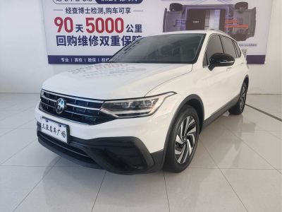 Volkswagen Tiguan L 2024 исполнение «Чучжун» 300TSI автомат одна ведущая ось комплектация «Лунтэн»